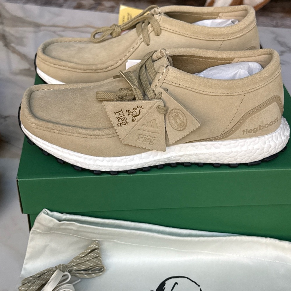 Clark’s x Ronnie Fieg Wallabee Ultraboost - Picture 4 of 14